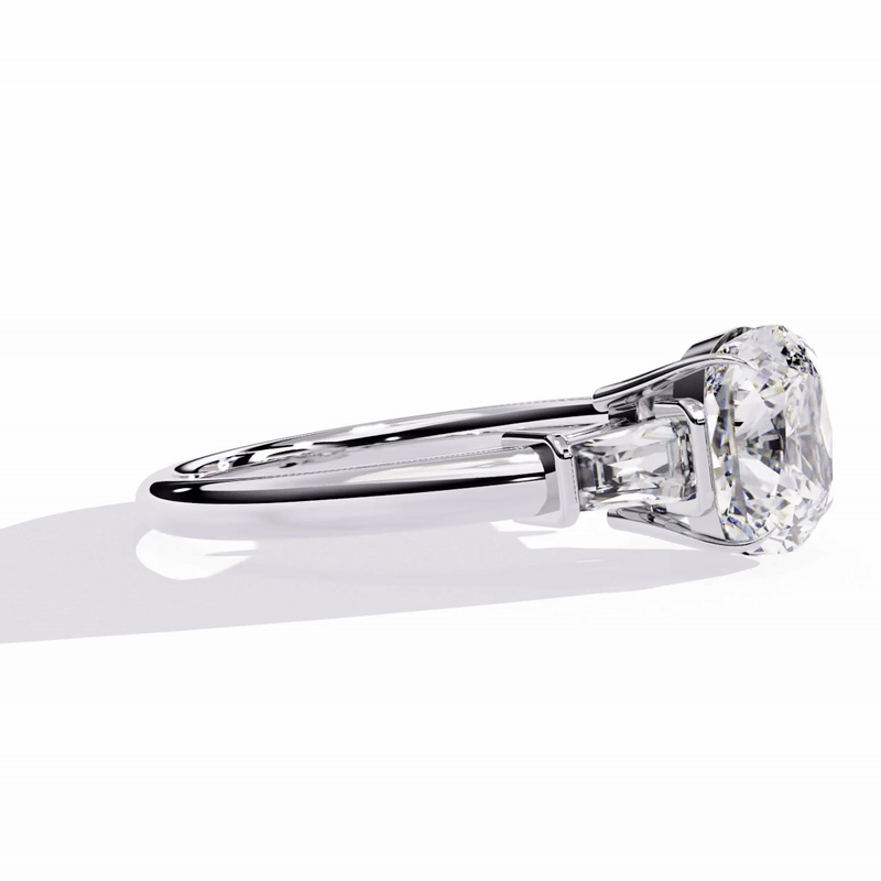 ROYALE | The Empress Three-Stone